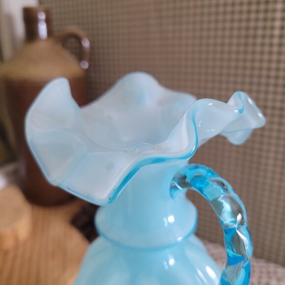 Vintage Fenton Blue Blown Glass Melon Flower Vase with Ruffled Edge - Picture 8 of 13